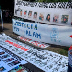 A veintitrés años de la represión del 2001, familiares de víctimas marcharon en Rosario 