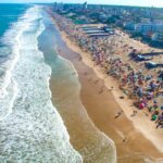 Temporada de verano: la afluencia turística muestra una leve mejora en la Costa Atlántica pero un retroceso en otros destinos